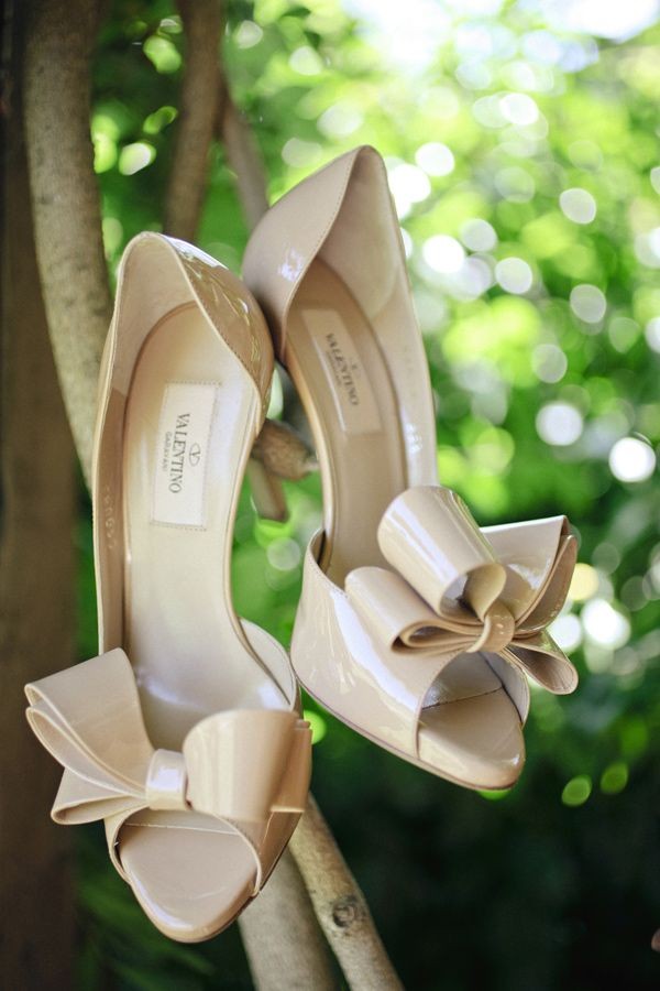 Bridal Fashion: 30 Chic Wedding Shoes | Sugar Weddings & Parties